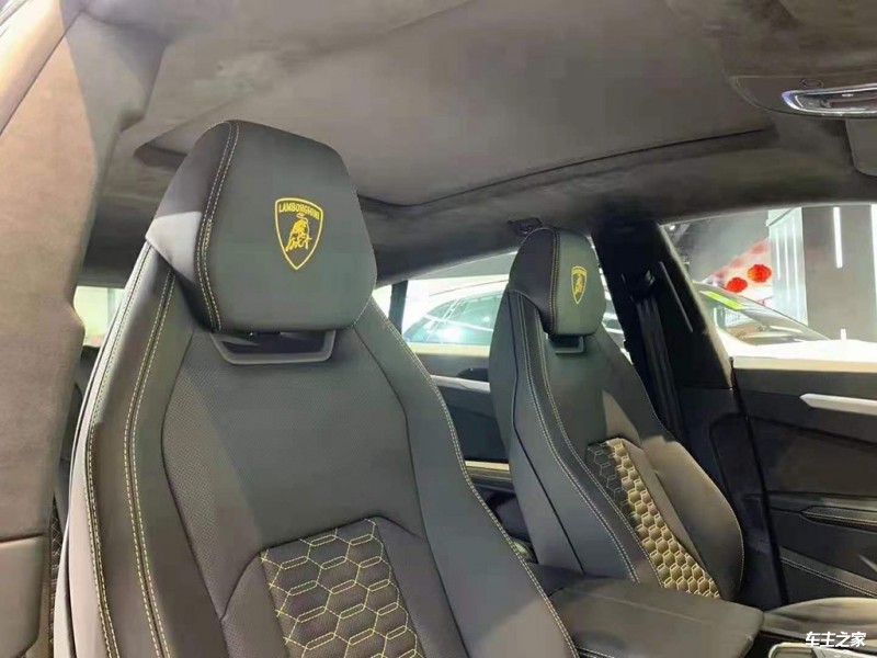 Urus 全部在售 2023款 2022款 2021款 2018款,深圳成美名车中心Urus目前售价294万起 欢迎试乘试驾